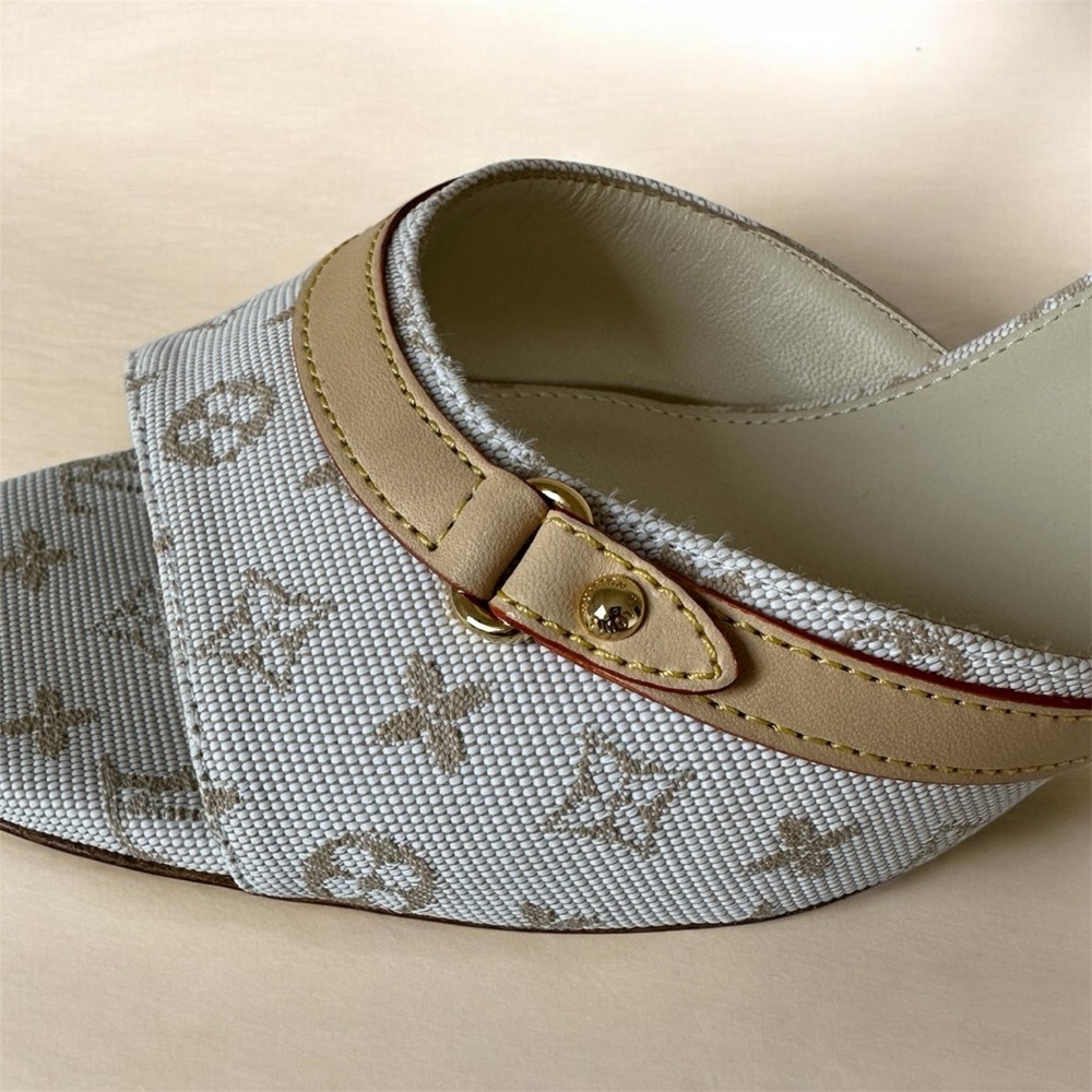 Louis Vuitton Neo Revival Mule - Picture 4 of 5